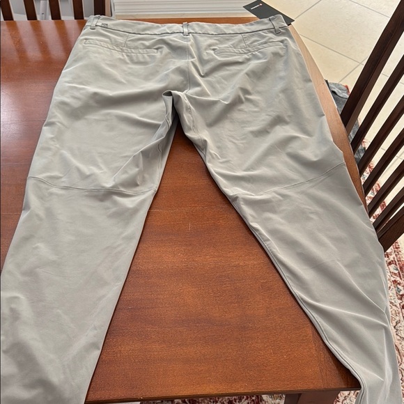 Lululemon Men’s ABC Pant Light Gray Pant - Size 32 x 40 New with Tags - Picture 2 of 9